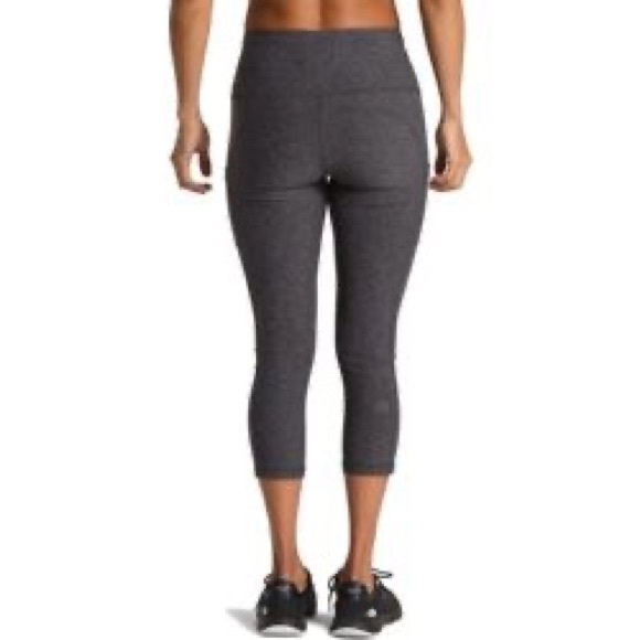 North Face NWT leggings🔥🧘‍♀️🧗‍♀️🍂 - Picture 2 of 11